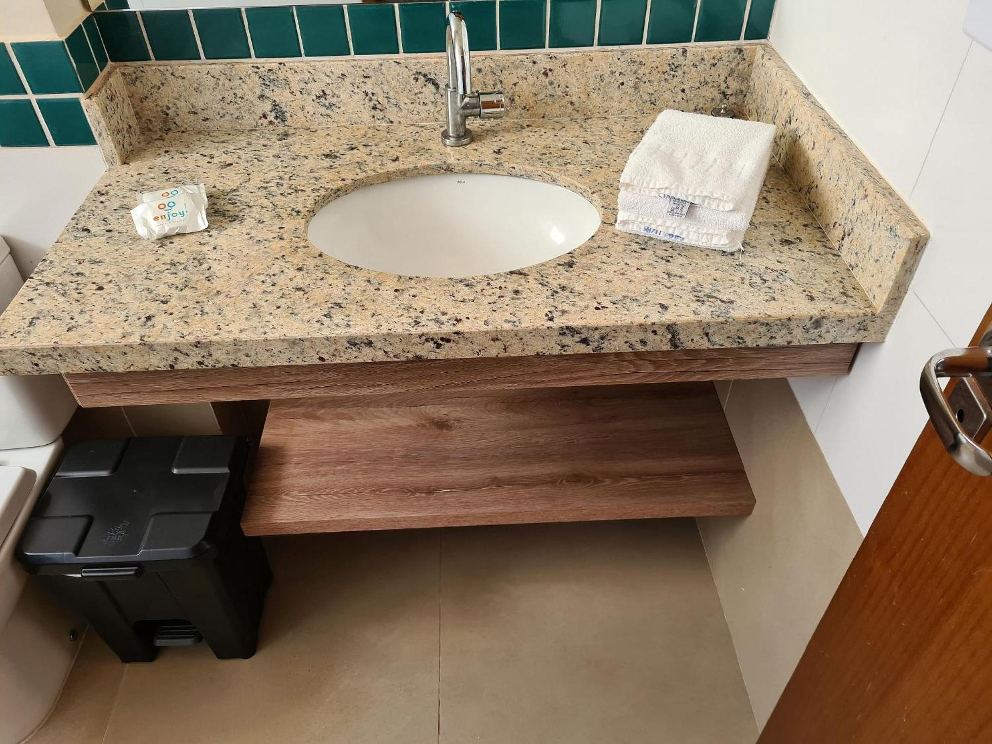Hotel Confortável Com Muita Diversão Em Olímpia