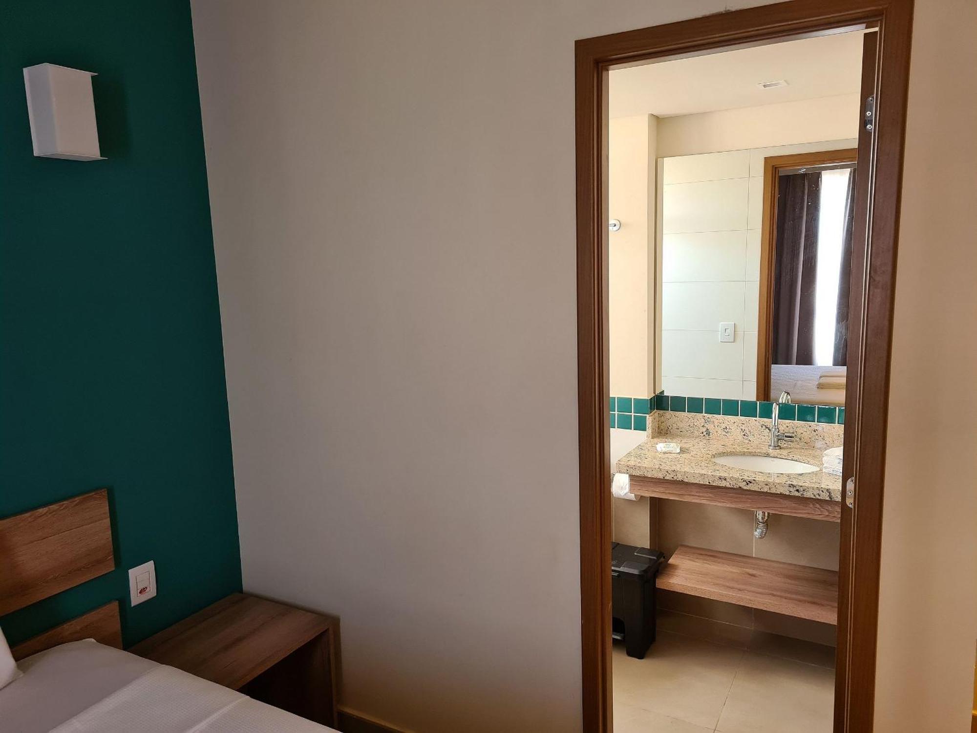 Hotel Confortável Com Muita Diversão Em