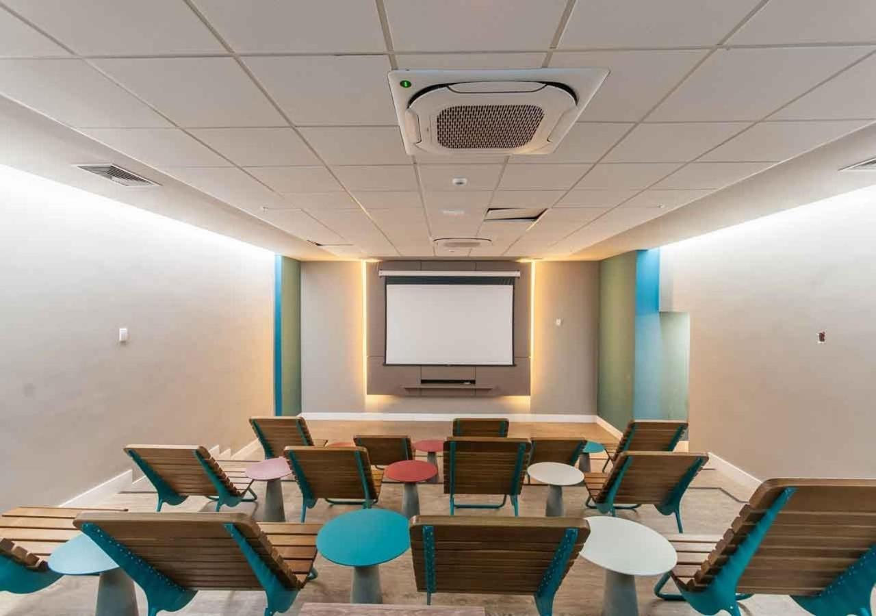 Confortável Com Muita Diversão Em Hotel *